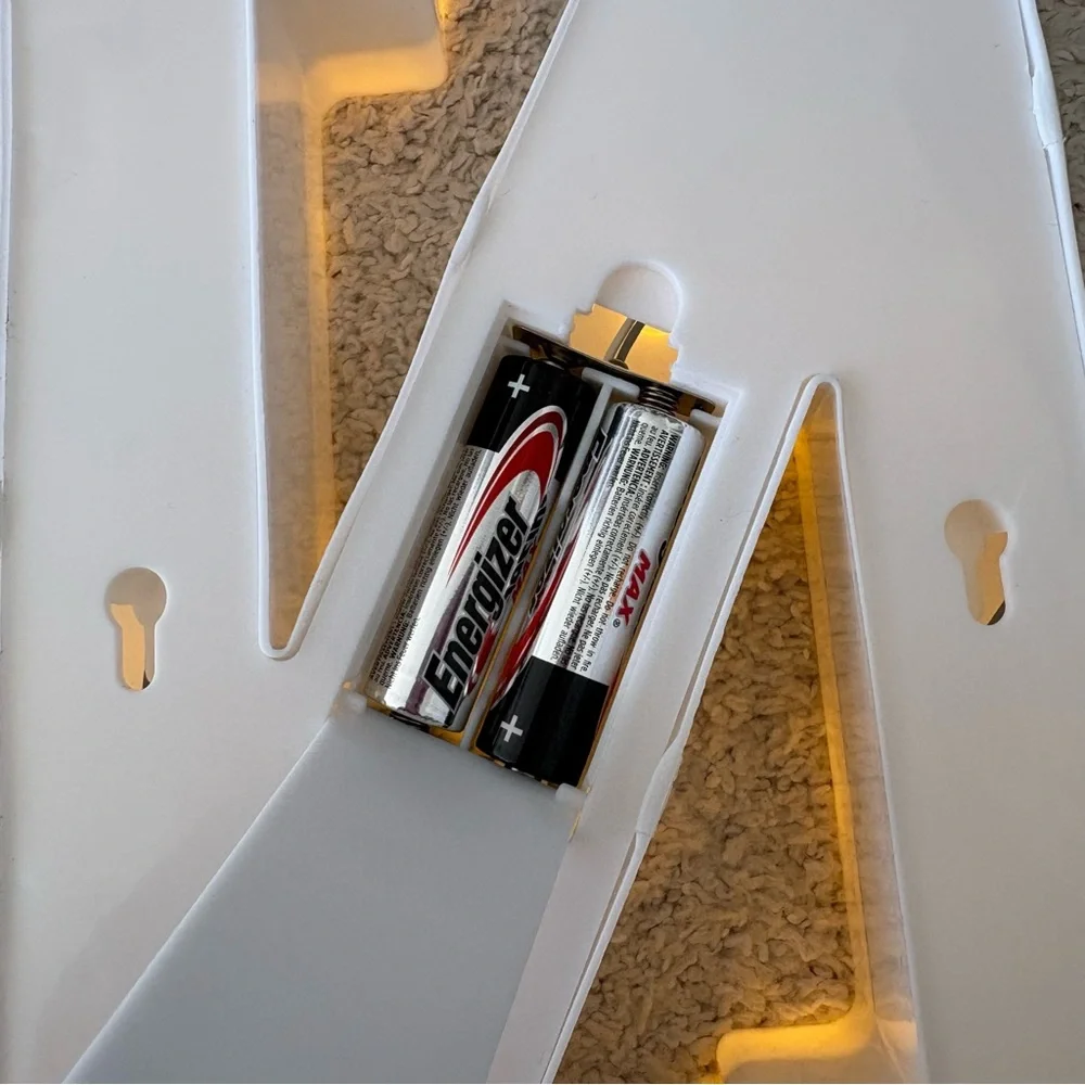 Light Up White Letter N Marquee Light - Picture 9 of 11